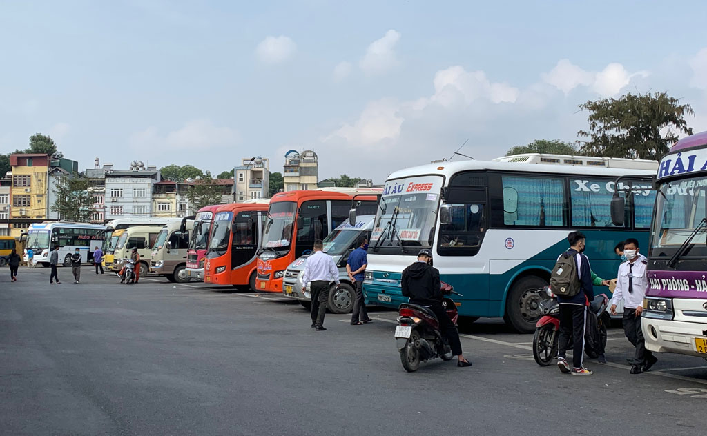 Rất nhiều hãng xe vận hành chuyến Hà Nội - Đồ Sơn